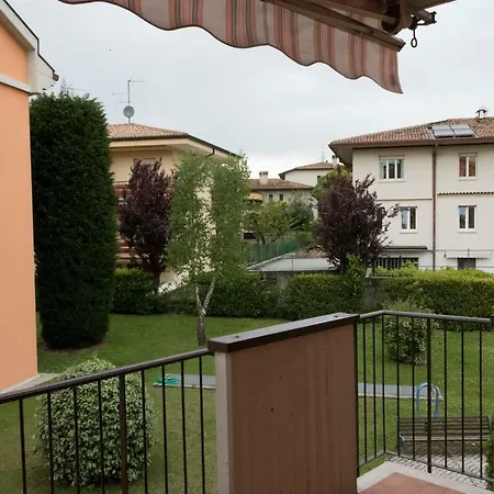 Acque Del Garda 公寓